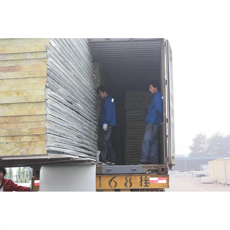 Panneaux composites en laine de roche